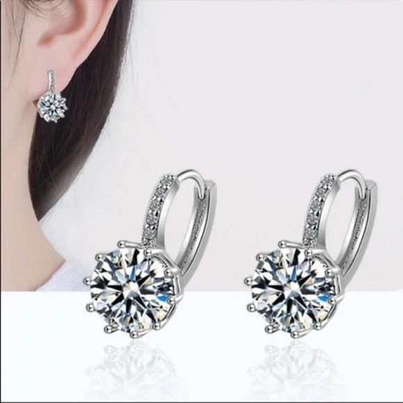 NEW 925 STERLING SILVER DIAMOND HOOP EARRINGS, NICE EARRINGS, CUTE EARRINGS - Picture 3 of 4